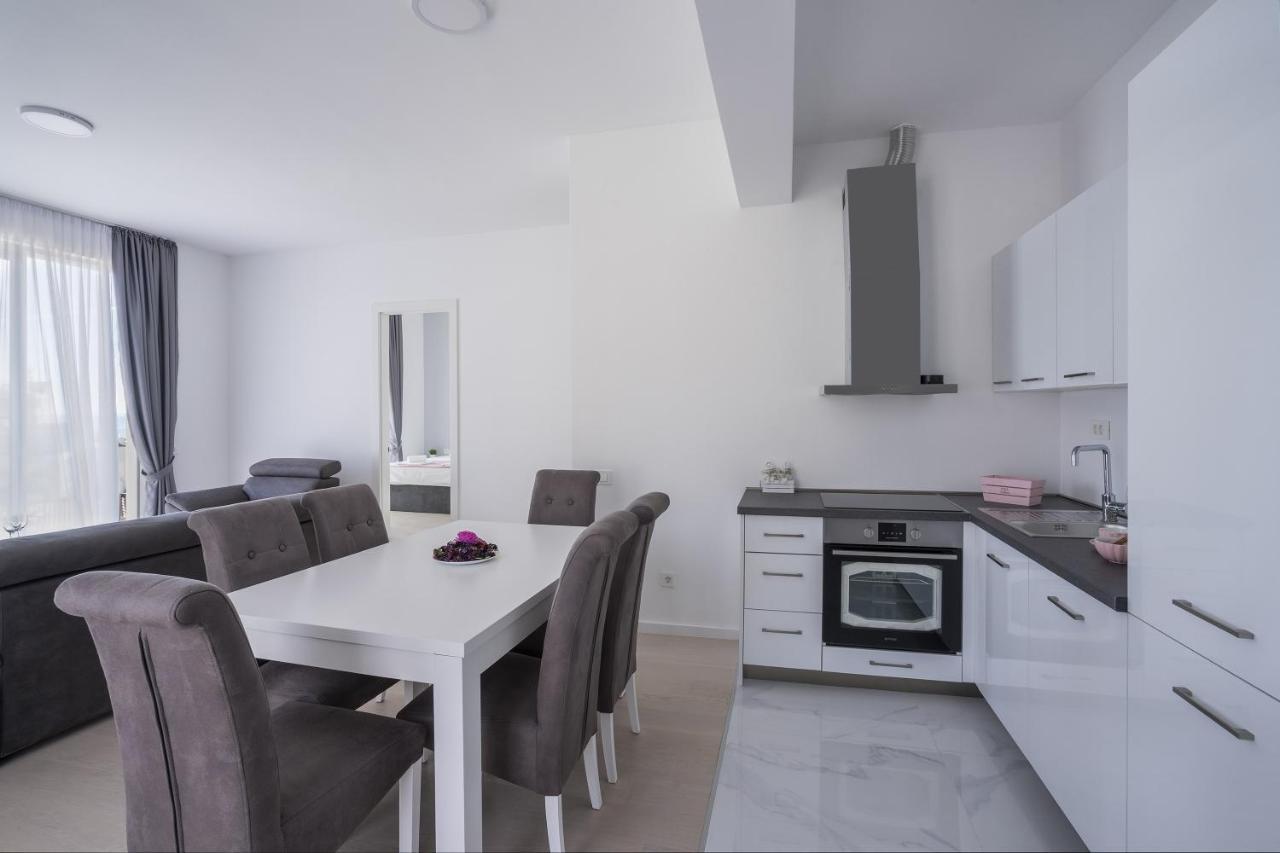 Montesun Apartments Becici Boreti Екстериор снимка